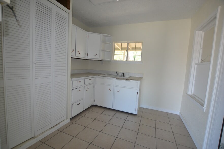 More Photos Of 116 N Orchard Ave, Canon City Auto Dealership For Sale