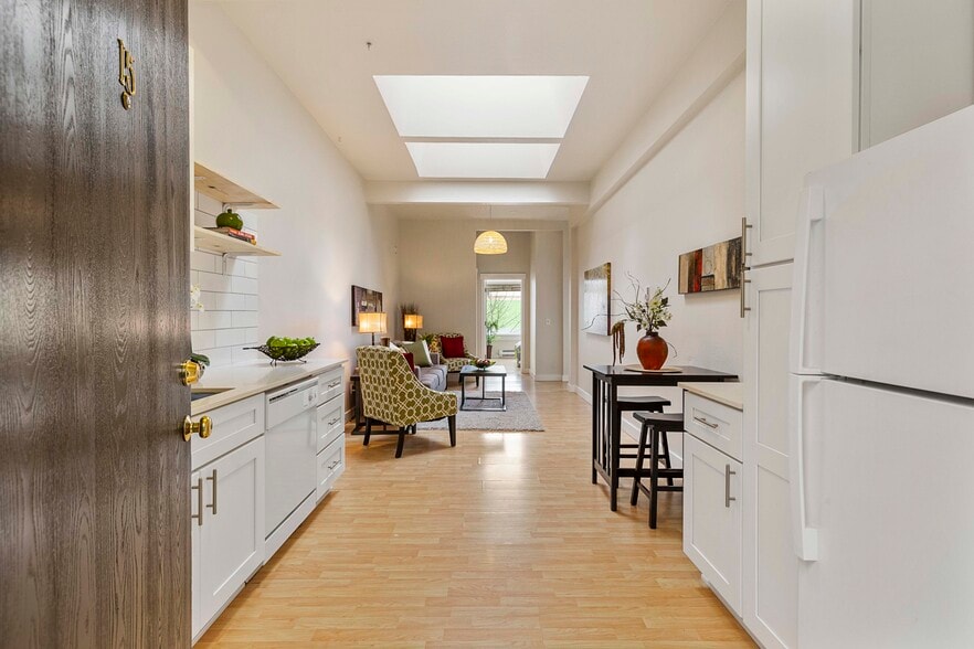 More Photos Of 410 Franklin St SE, Olympia Apartments For Sale