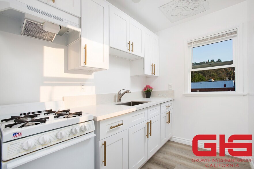 More Photos Of 308 Pasadena Ave, South Pasadena Apartments For Sale