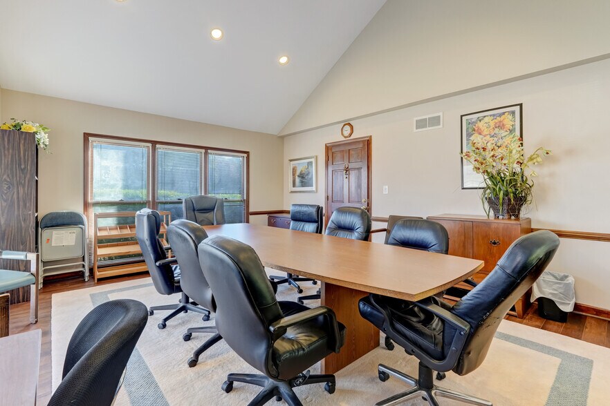 More Photos Of 1311 Freeway Dr, Reidsville Office For Lease