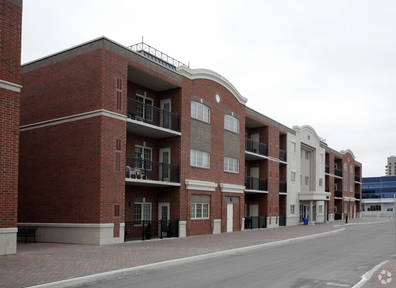 More Photos Of 9431-9471 Jane St, Vaughan Apartments For Lease