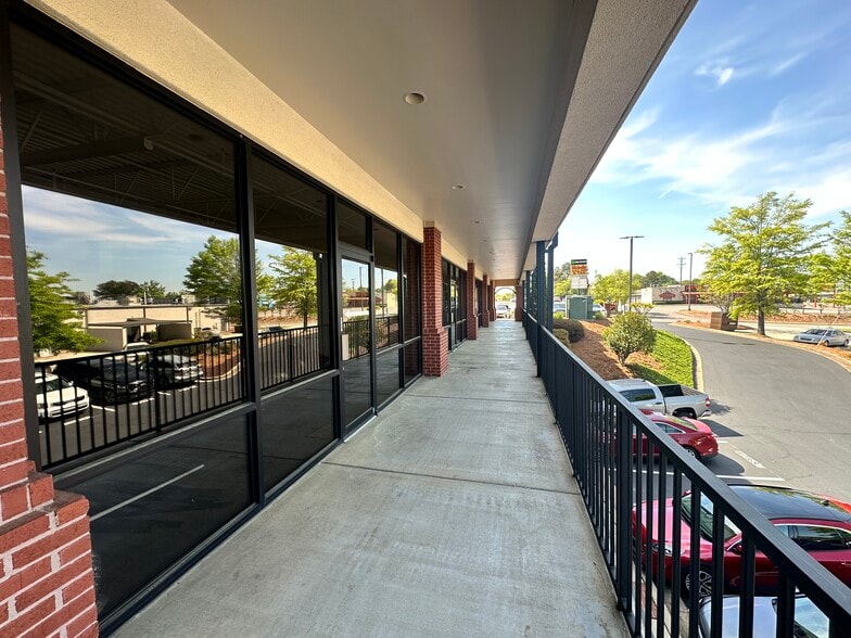 More Photos Of 540 Lake Center Pky, Cumming Office For Lease