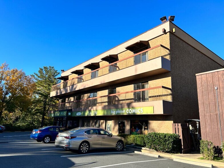 More Photos Of 450 Maple Ave E, Vienna Medical For Lease