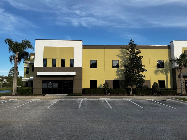 More Photos Of 640 Brooker Creek Blvd, Oldsmar Light Distribution For Sale