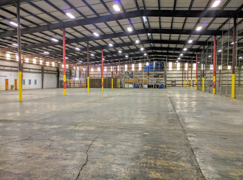 More Photos Of 3600 Formosa Ave, McAllen Distribution For Lease