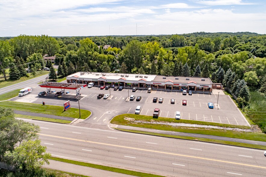 Primary Photo Of 5910-5936 Lexington Ave N, Shoreview Freestanding For Sale