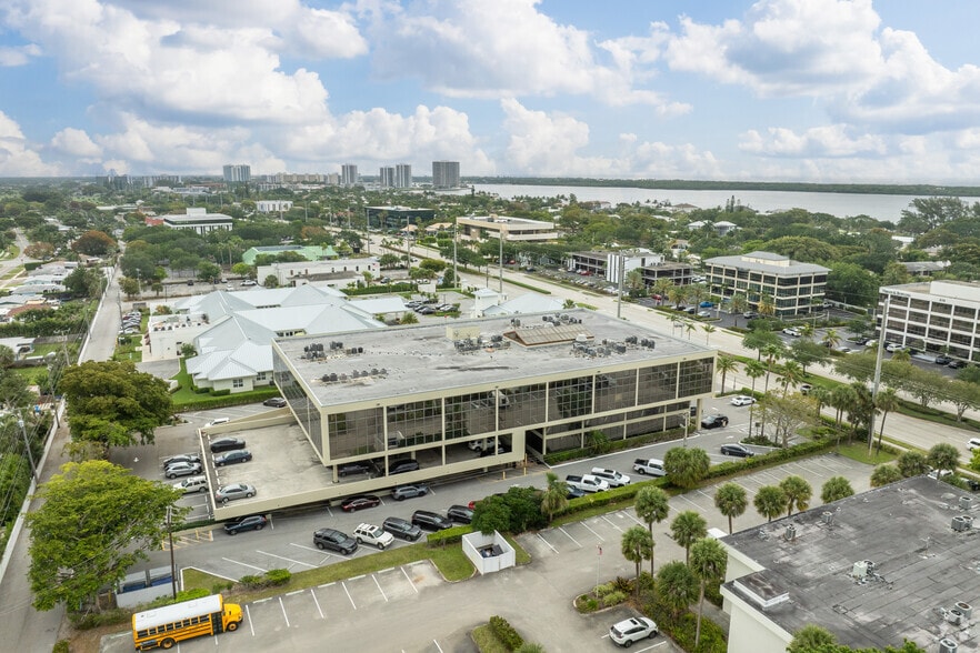 More Photos Of 631 US Highway 1, North Palm Beach Office For Sale