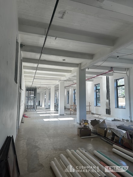 More Photos Of 14414 Detroit Ave, Lakewood Loft Creative Space For Lease