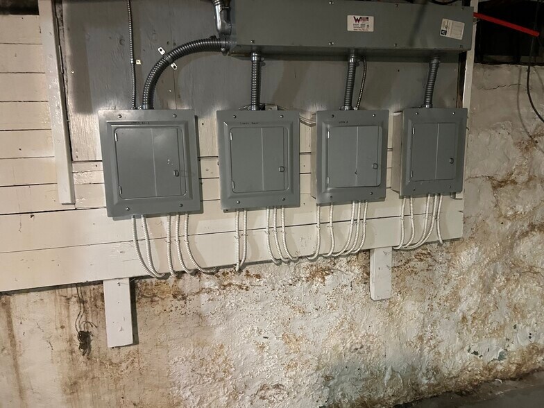 More Photos Of 159 Vulcan St, Buffalo Apartments For Sale