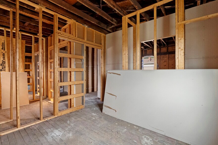 More Photos Of 330 N 29th St, Louisville Multifamily For Sale