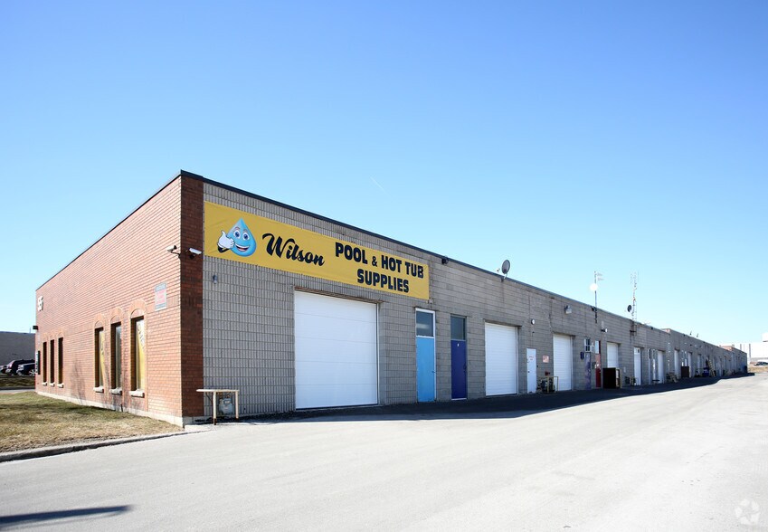 More Photos Of 55 Sinclair Ave, Halton Hills Showroom For Sale