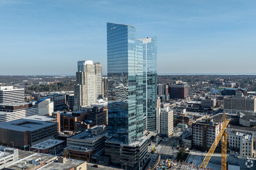 More Photos Of 7 Renaissance Sq, White Plains Office For Lease