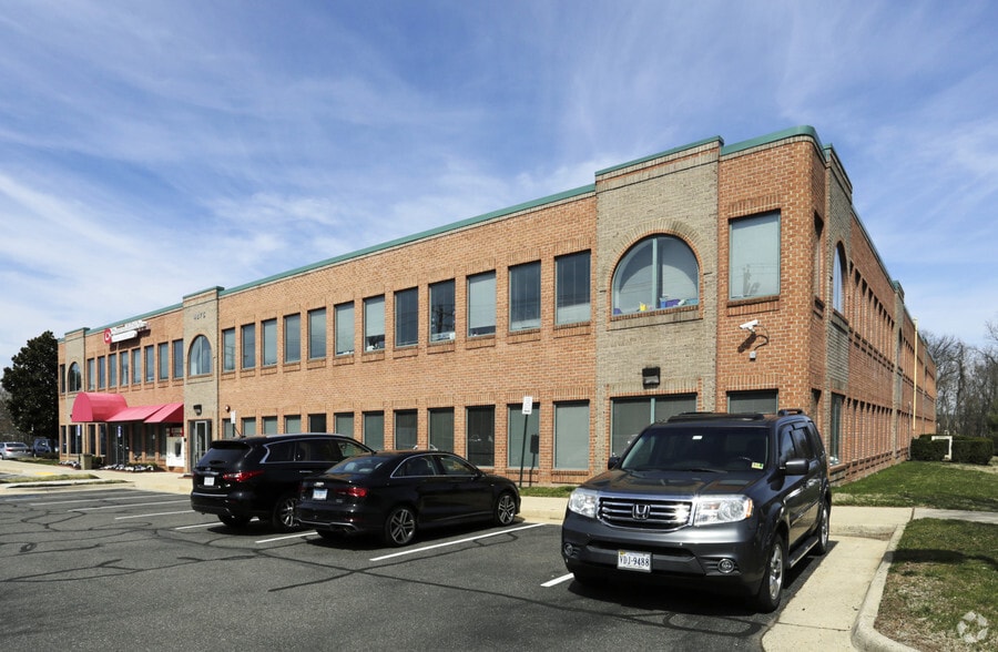 More Photos Of 4875 Eisenhower Ave, Alexandria Office For Sale