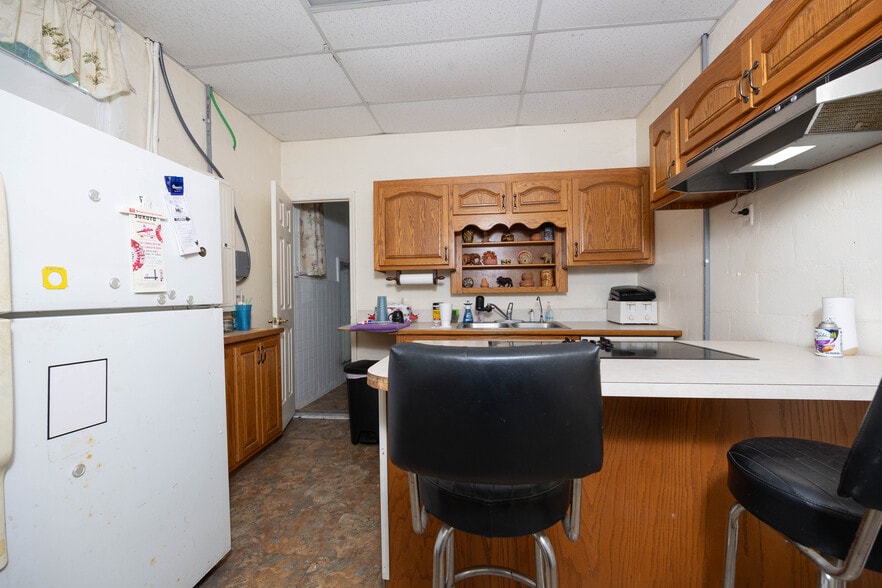 More Photos Of 319 E Howard St, Live Oak Storefront Retail Office For Sale