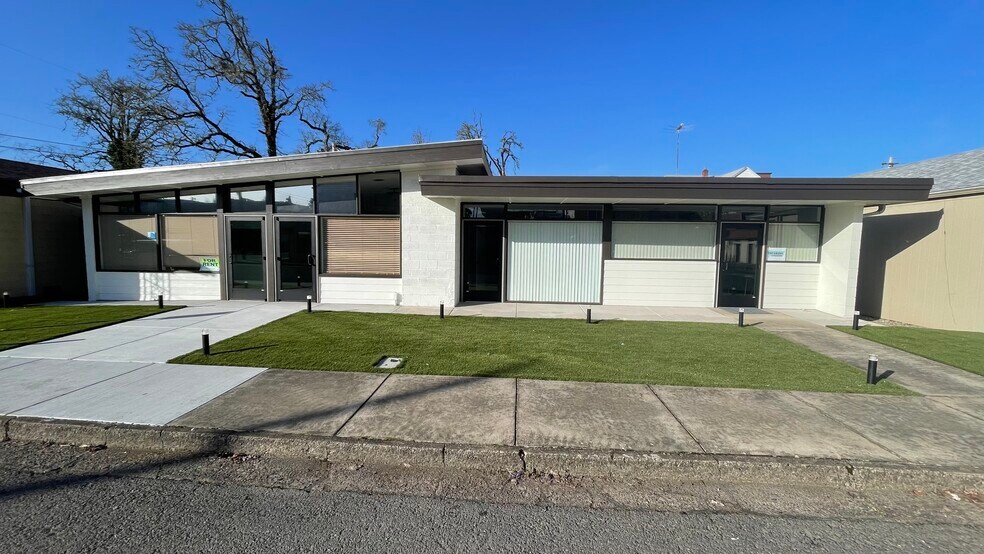 More Photos Of 508 E Whiteaker Ave, Cottage Grove Office For Lease