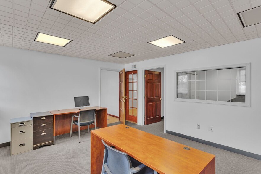 More Photos Of 1106 Ohio River Blvd, Sewickley Office For Sale