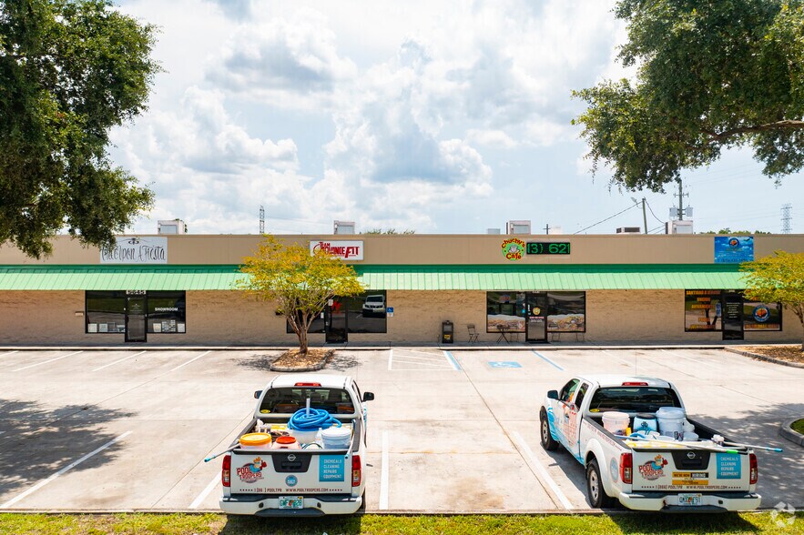 More Photos Of 9621-9647 Palm River Rd, Tampa Unknown For Lease