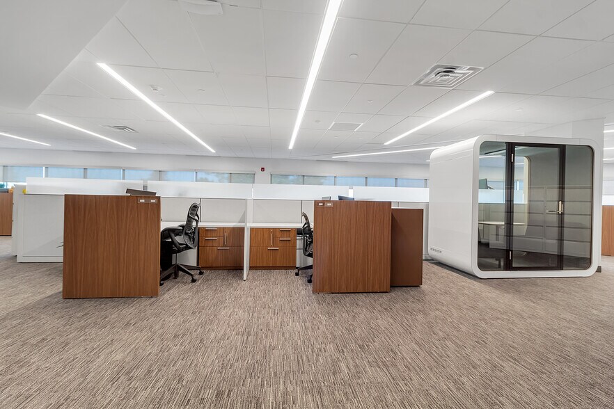 More Photos Of 6400 Sheridan Dr, Buffalo Unknown For Lease