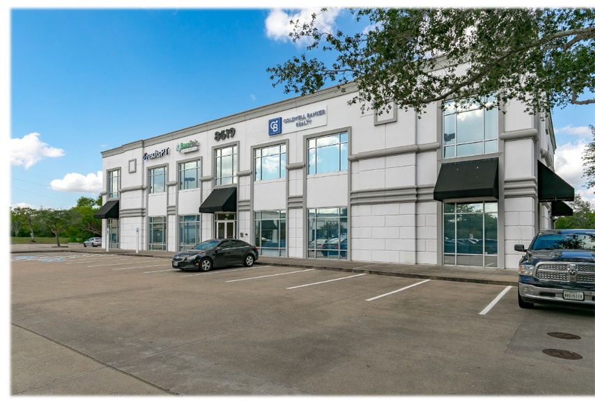 More Photos Of 8619 Broadway St, Pearland Medical For Lease