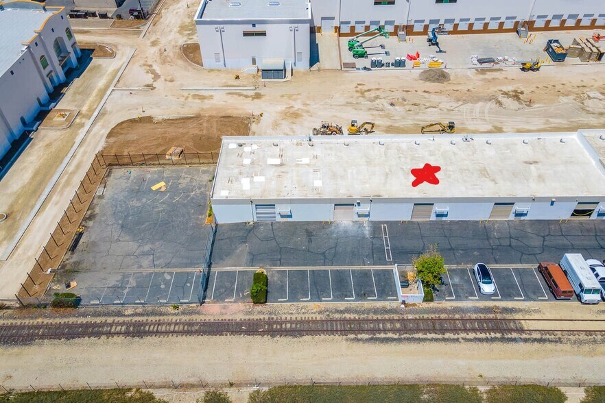 More Photos Of 15562 Arrow Hwy, Irwindale Warehouse For Lease