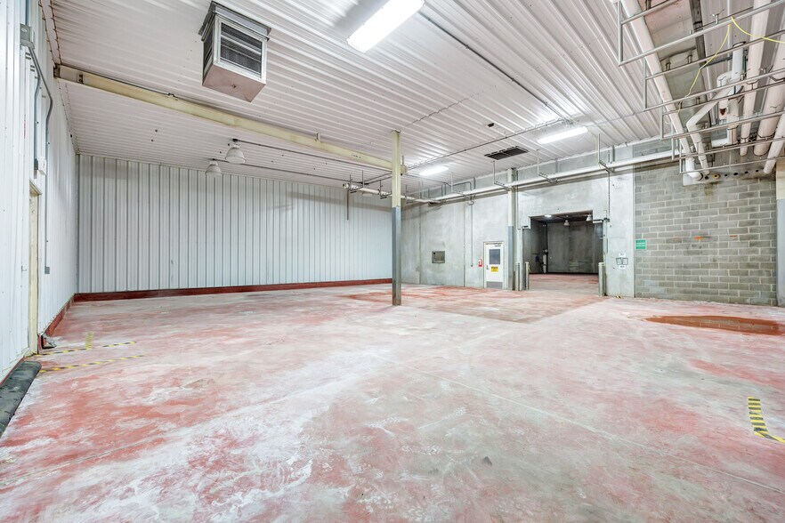 More Photos Of 305 S Wall St, Denmark Industrial For Sale