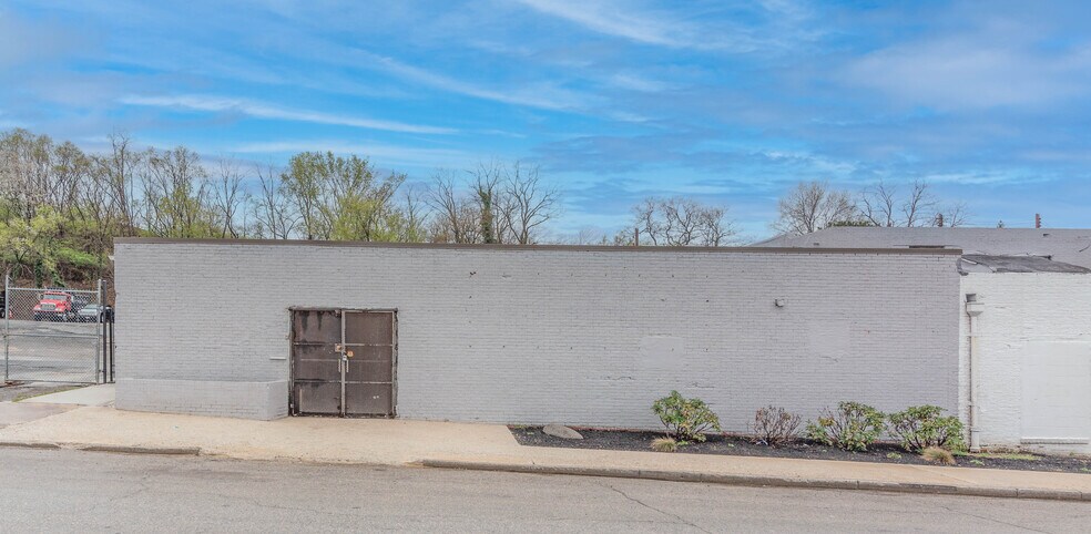 Primary Photo Of 2603 Baker St, Baltimore Religious Facility For Sale