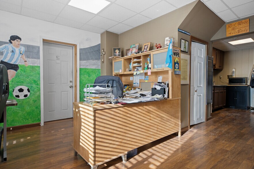 More Photos Of 220 White Horse, Egg Harbor City Auto Repair For Sale