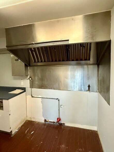 More Photos Of 507 Tripoli St, Pittsburgh Warehouse For Sale