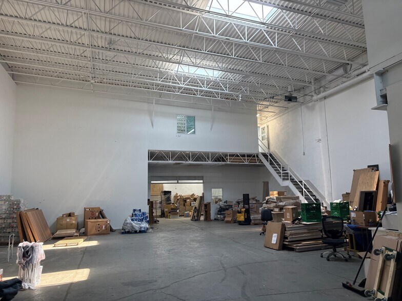 More Photos Of 121-123 11th St, Brooklyn Industrial For Lease