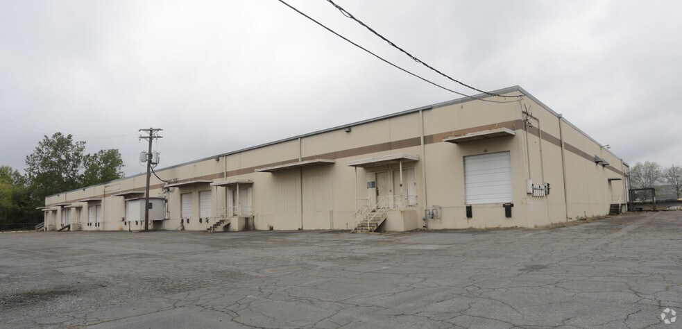 More Photos Of 1805 E 5th St, North Little Rock Warehouse For Lease