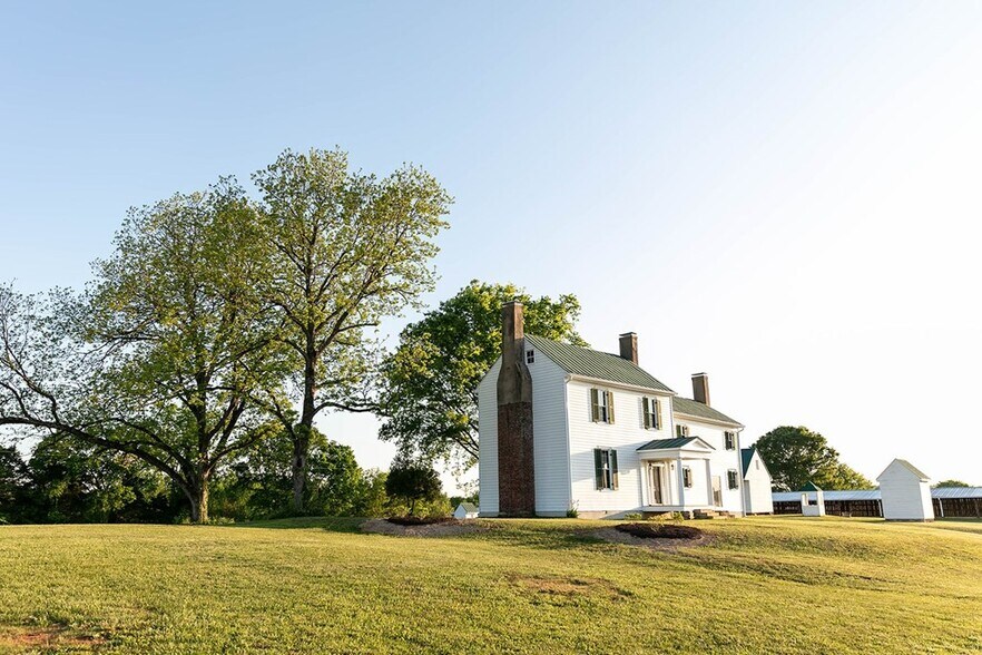 More Photos Of 4087 Coleman Dr, Alton Specialty For Sale