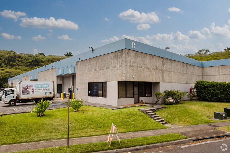 More Photos Of 96-1173 Waihona St, Pearl City Warehouse For Lease