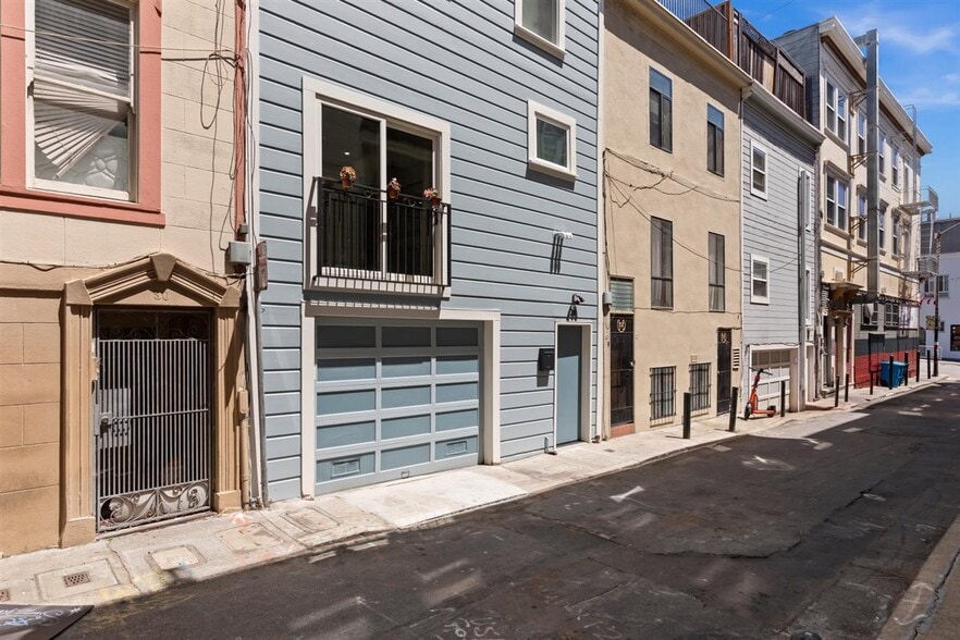 More Photos Of 1431 Grant Ave, San Francisco Multifamily For Sale