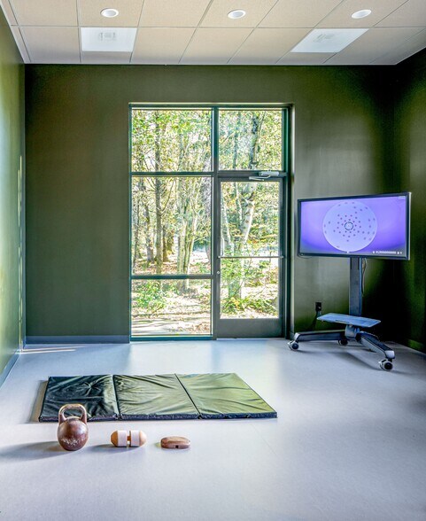 More Photos Of 17449 SW Boones Ferry Rd, Lake Oswego Medical For Sale