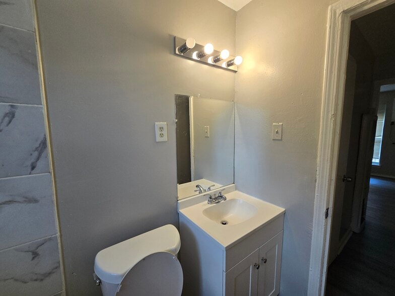 More Photos Of 1744 N Graham Rd, Memphis Apartments For Sale