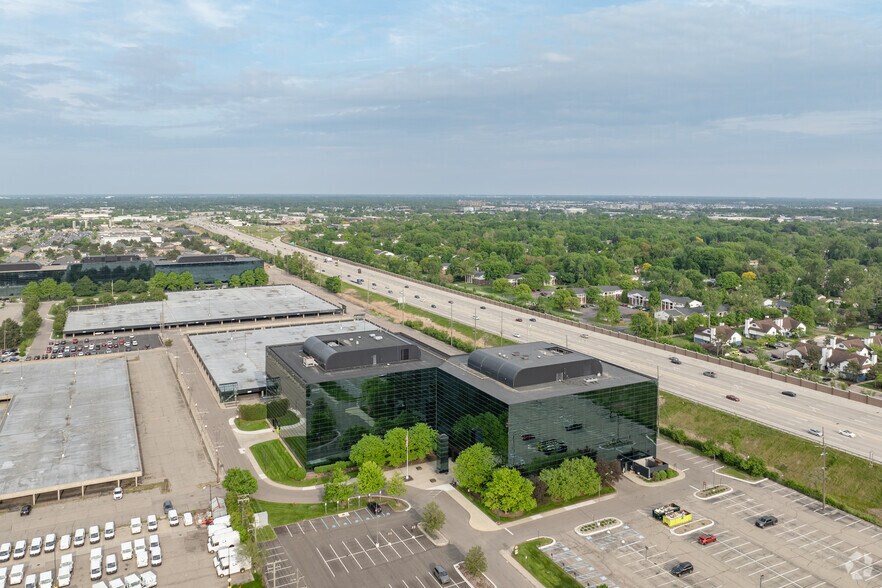 More Photos Of 2800 Livernois Rd, Troy Office For Lease