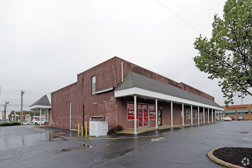 More Photos Of 8 Princeton Hightstown Rd, Hightstown General Retail For Lease