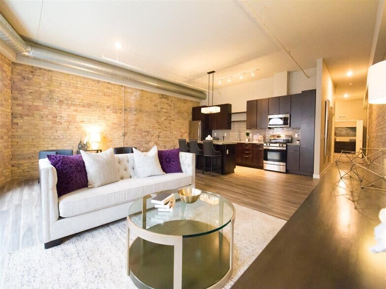 More Photos Of 10 2nd St SE, Minneapolis Apartments For Lease