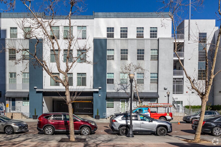 More Photos Of 435 W Center Street Promenade, Anaheim Apartments For Sale