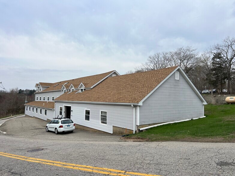 More Photos Of 16 Dr Foote Rd, Colchester Light Manufacturing For Sale