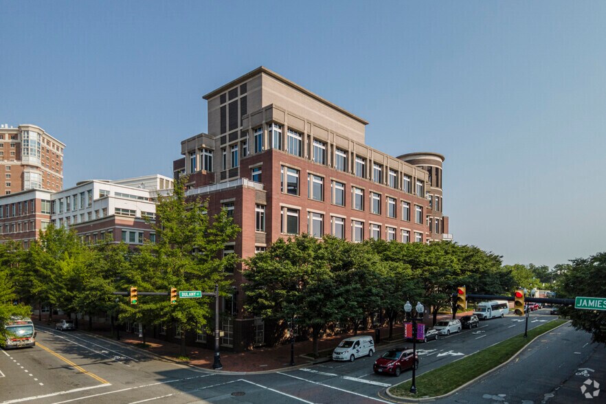 More Photos Of 2000 Duke St, Alexandria Coworking Space