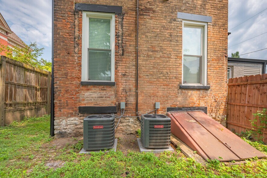 More Photos Of 1669 Blue Rock St, Cincinnati Storefront Retail Residential For Sale