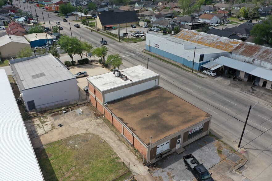 More Photos Of 1812 Wayside Dr, Houston Distribution For Lease