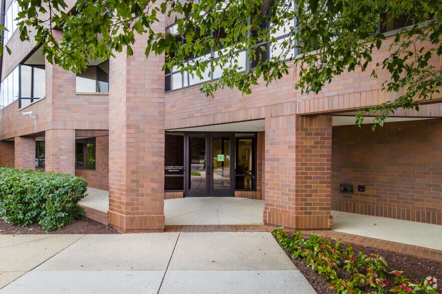 More Photos Of 8400 Corporate Dr, Landover Office For Lease