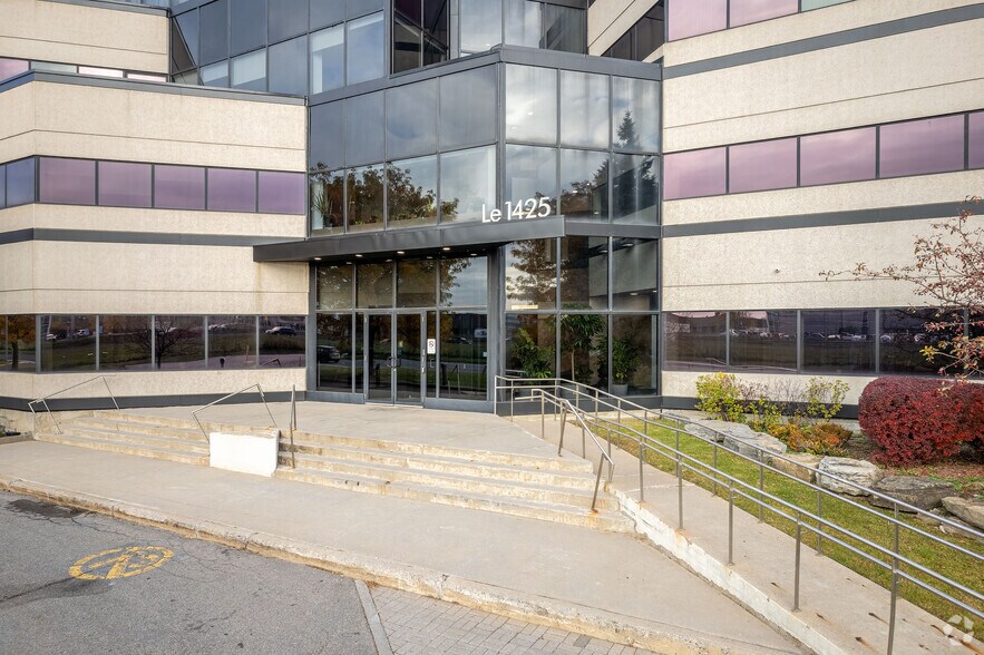 More Photos Of 1425 Rte Transcanadienne, Dorval Office For Lease