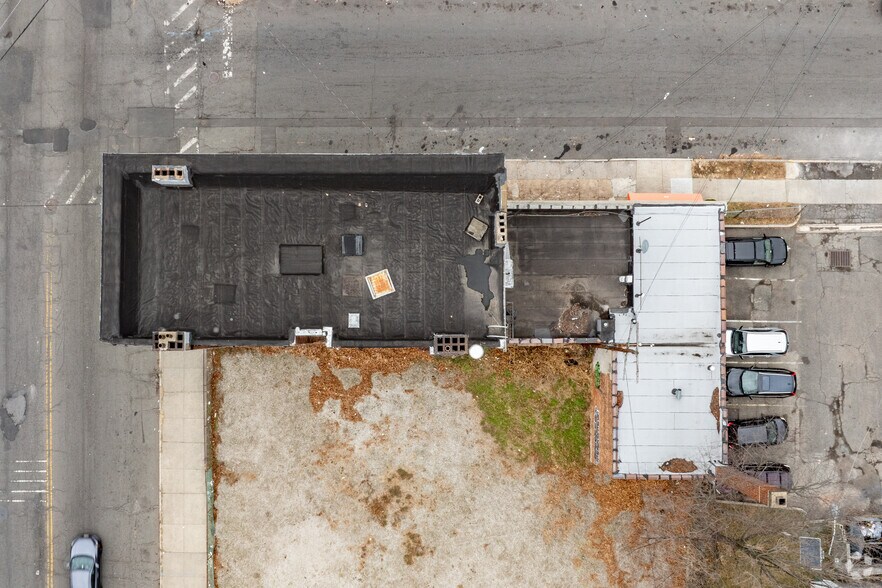 More Photos Of 95 16th Ave, Newark Storefront Retail Residential For Sale