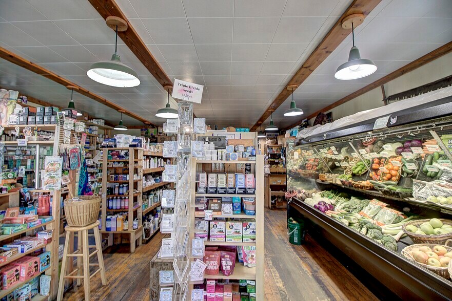 More Photos Of 300 Main St, Hot Springs Freestanding For Sale