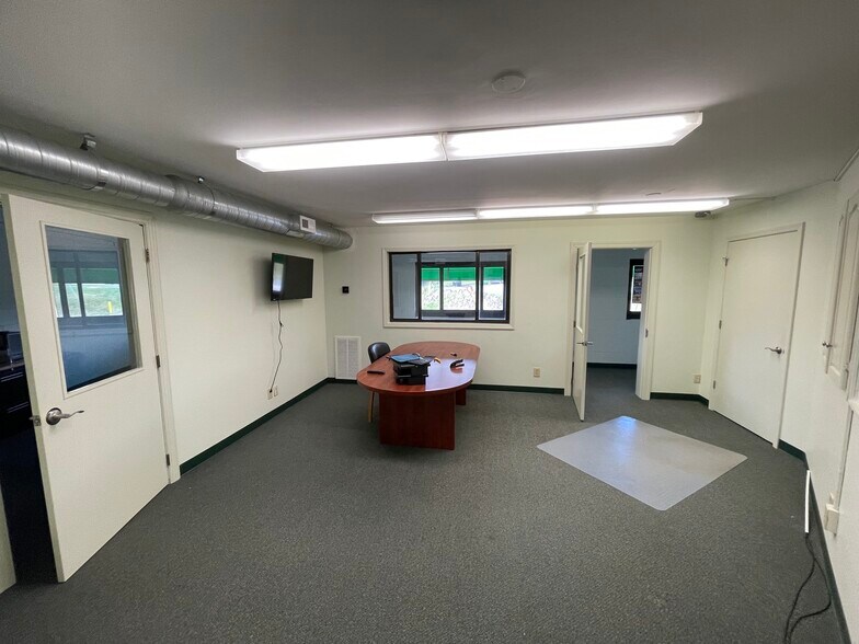 More Photos Of 61 Miller St, Winston-Salem Storefront Retail Office For Sale