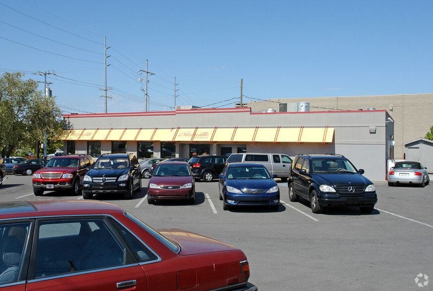 More Photos Of 4014 Hillsboro Cir, Nashville Restaurant For Lease