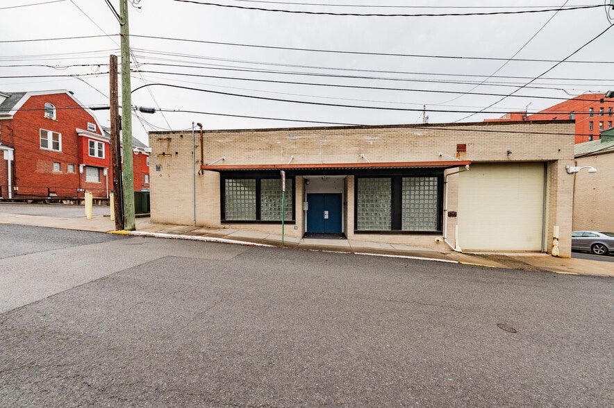 More Photos Of 347 W Main St, Clarksburg Office For Lease